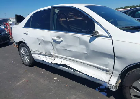 2006 Honda Accord 2.4 Lx z USA, uszkodzony, nr VIN 1HGCM56406A161123